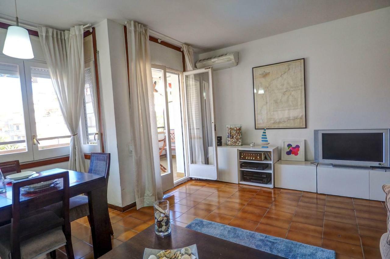 Clarimar Apartment By Hello Homes シッチェス エクステリア 写真